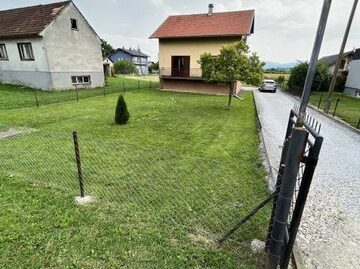 Kuća: Gornji Laduč, 179.00 m2+pomoćna zgrada+dvorište od 1.000 m2-Nova cijena!!