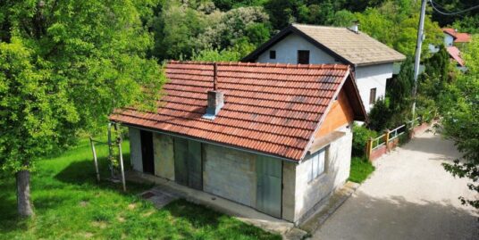 Kuća: Bobovec Rozganski,35.00 m2 na Zemljištu od 2.812.m2 (prodaja)